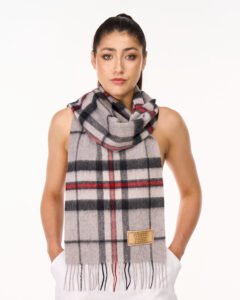 Cashmere opulence scarves